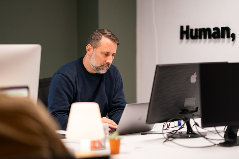 agence seo et agence LLM Poush en Belgique